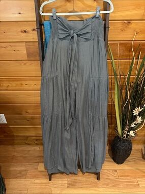 HYFVE Wide Leg Tiered wide leg pants in Slate Gray